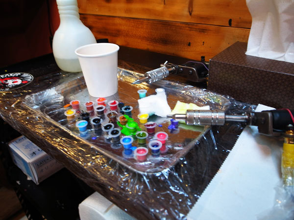 $ストローカータトゥーの舞台裏