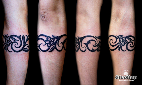 巻きトライバル Stroker Tattoo