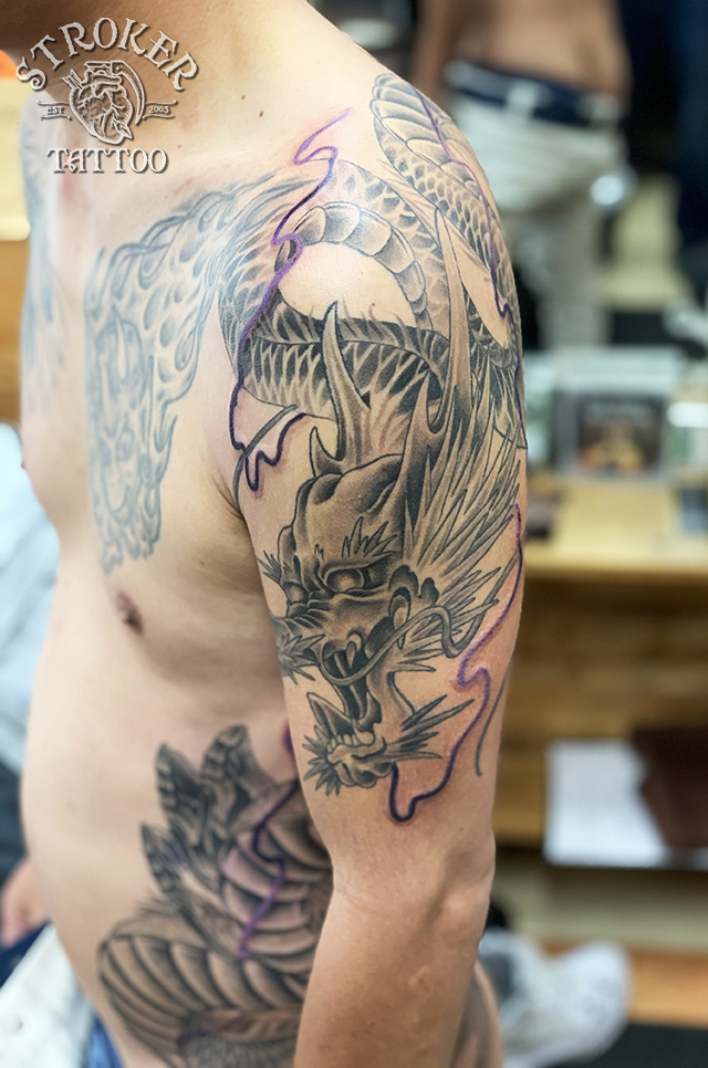 龍 肩から腰へ Stroker Tattoo