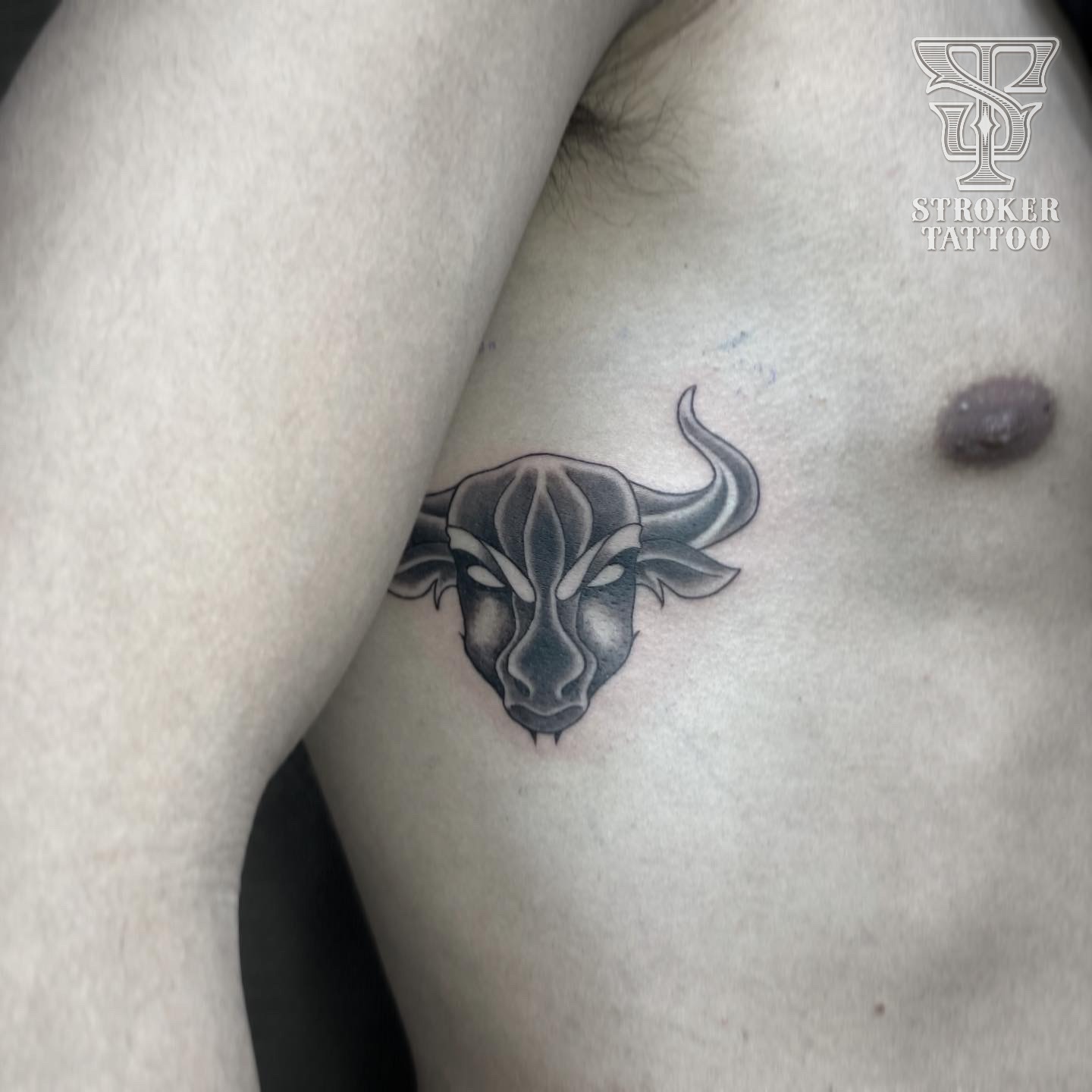 闘牛　タトゥー