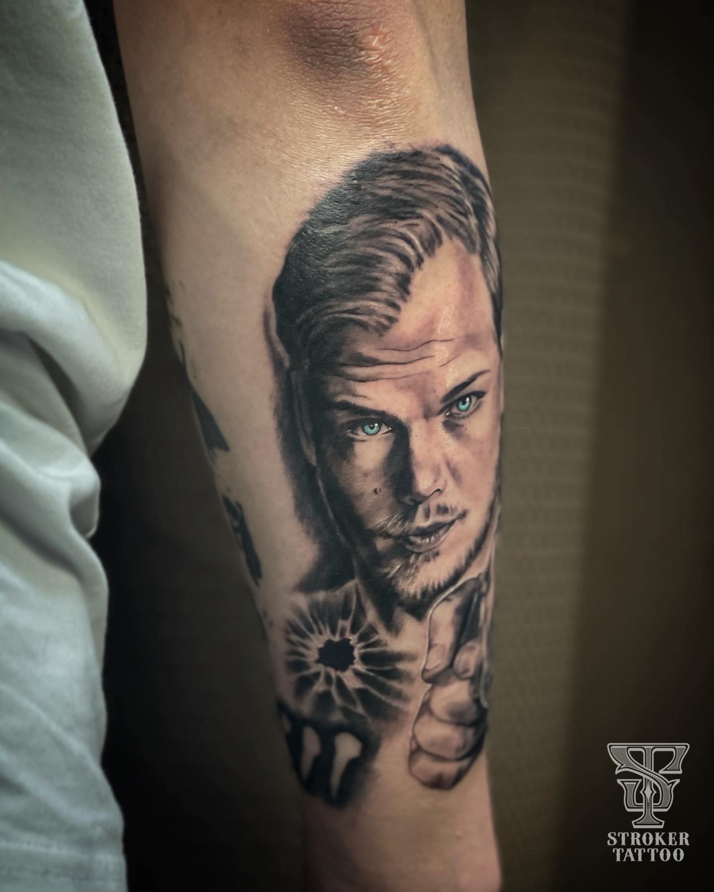 Avicii アヴィーチー リアル リアリスティック Realistic タトゥー tattoo