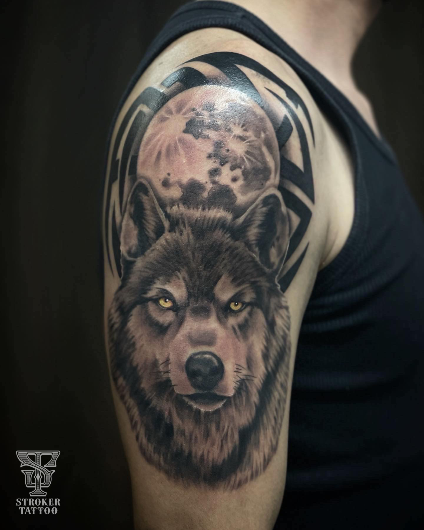 オオカミ 満月トライバル タトゥー