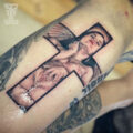 十字架 Cross 天使 Angel まんこ Pussy 性器 女性器 タトゥー tattoo リアリスティック Realistic リアル