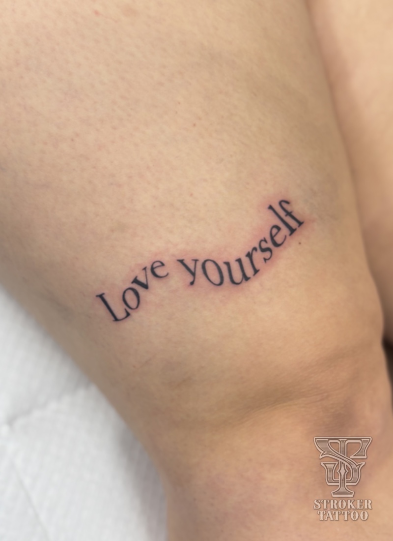 レタリングタトゥー