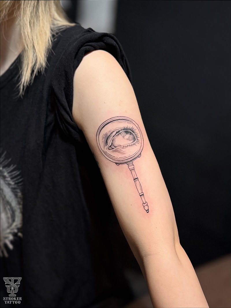 虫眼鏡タトゥー