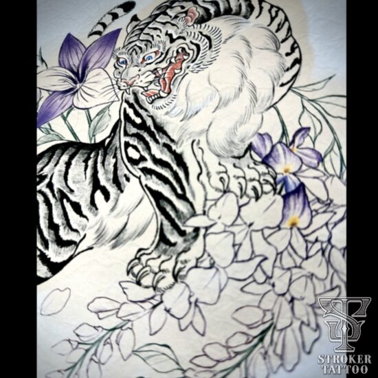 白虎タトゥー　フジの花　桔梗