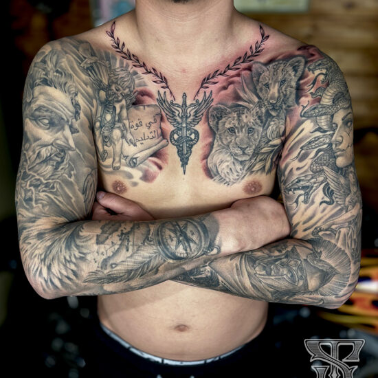 両腕フルスリーブ、ブラックアンドグレー