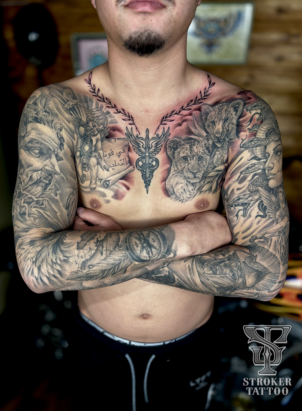 両腕フルスリーブ、ブラックアンドグレー