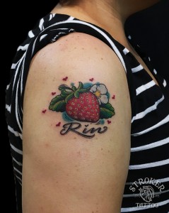 girl1611-kan-strawberry